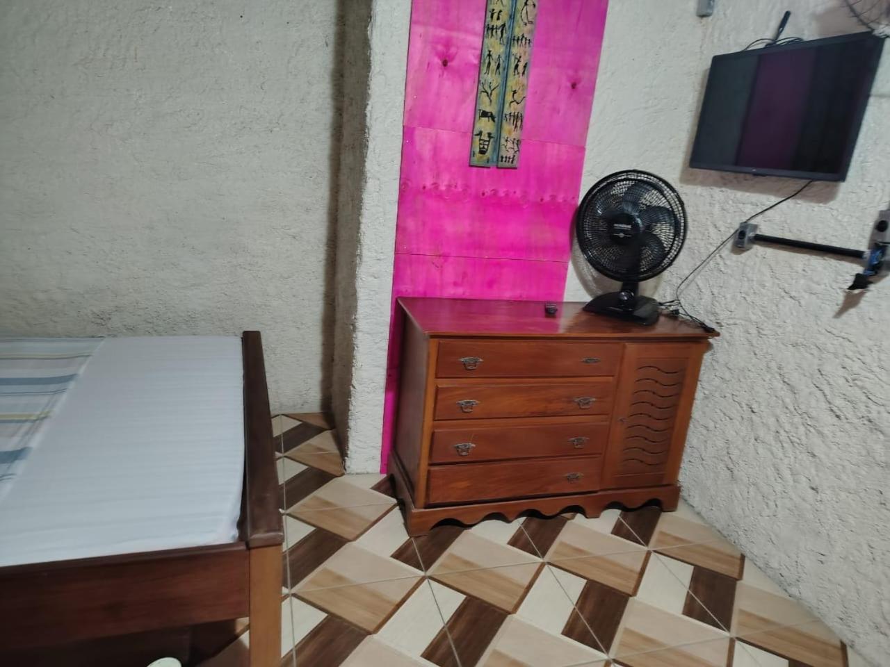 Hostel Canto Da Praia Sao Sebastiao - Proximo Ao Enrocamento Caraguatatuba Bagian luar foto